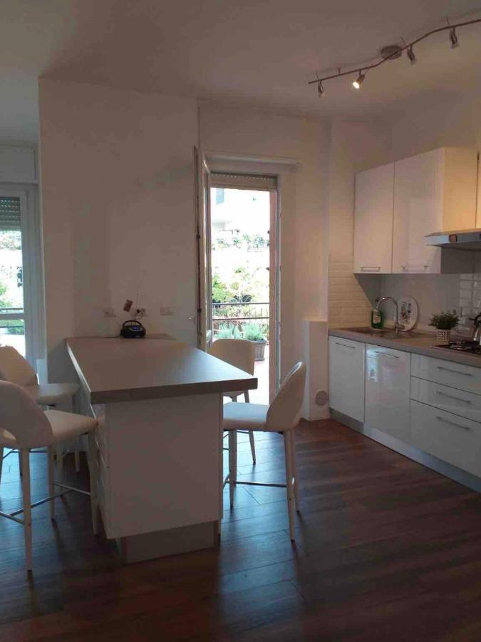 Sesto Calende Centro Apartment Luaran gambar