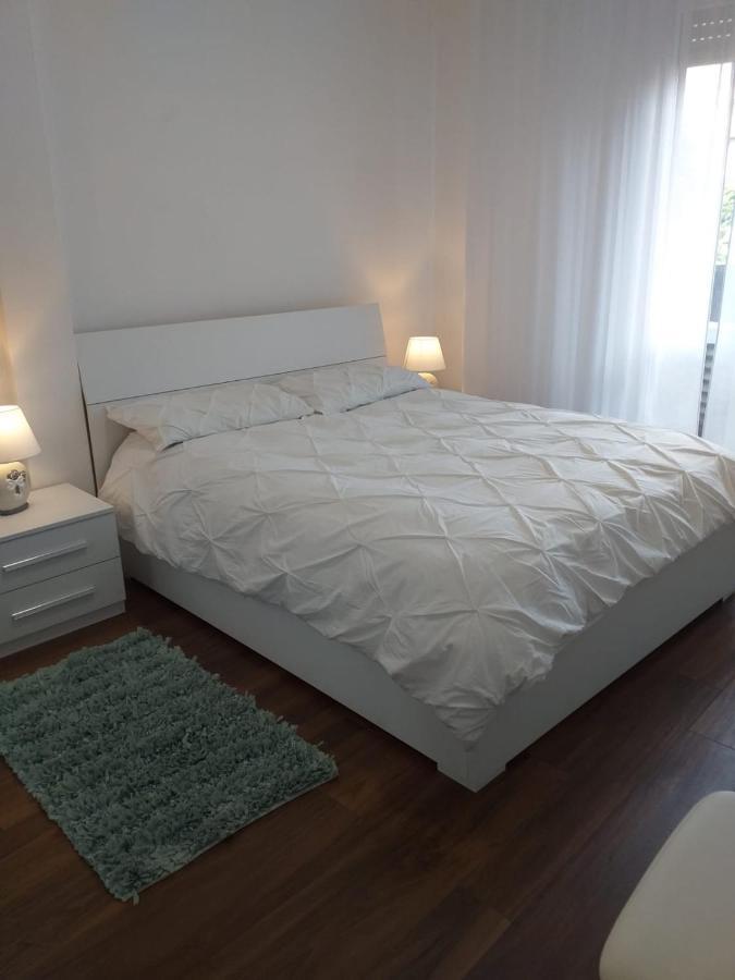 Sesto Calende Centro Apartment Luaran gambar