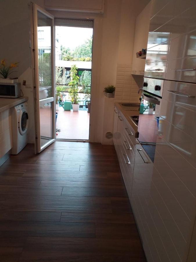 Sesto Calende Centro Apartment Luaran gambar