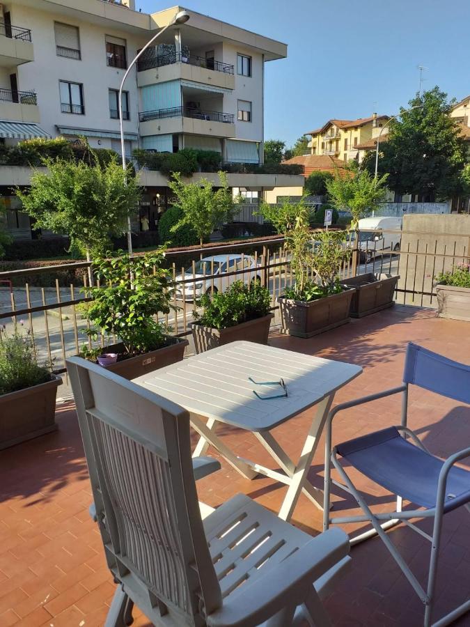 Sesto Calende Centro Apartment Luaran gambar