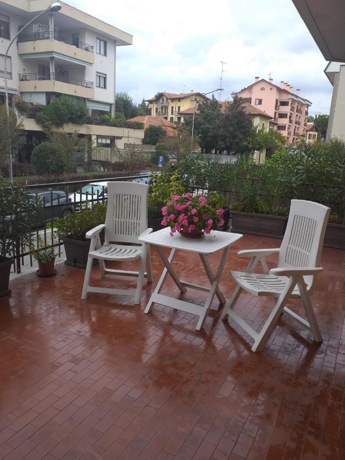 Sesto Calende Centro Apartment Luaran gambar